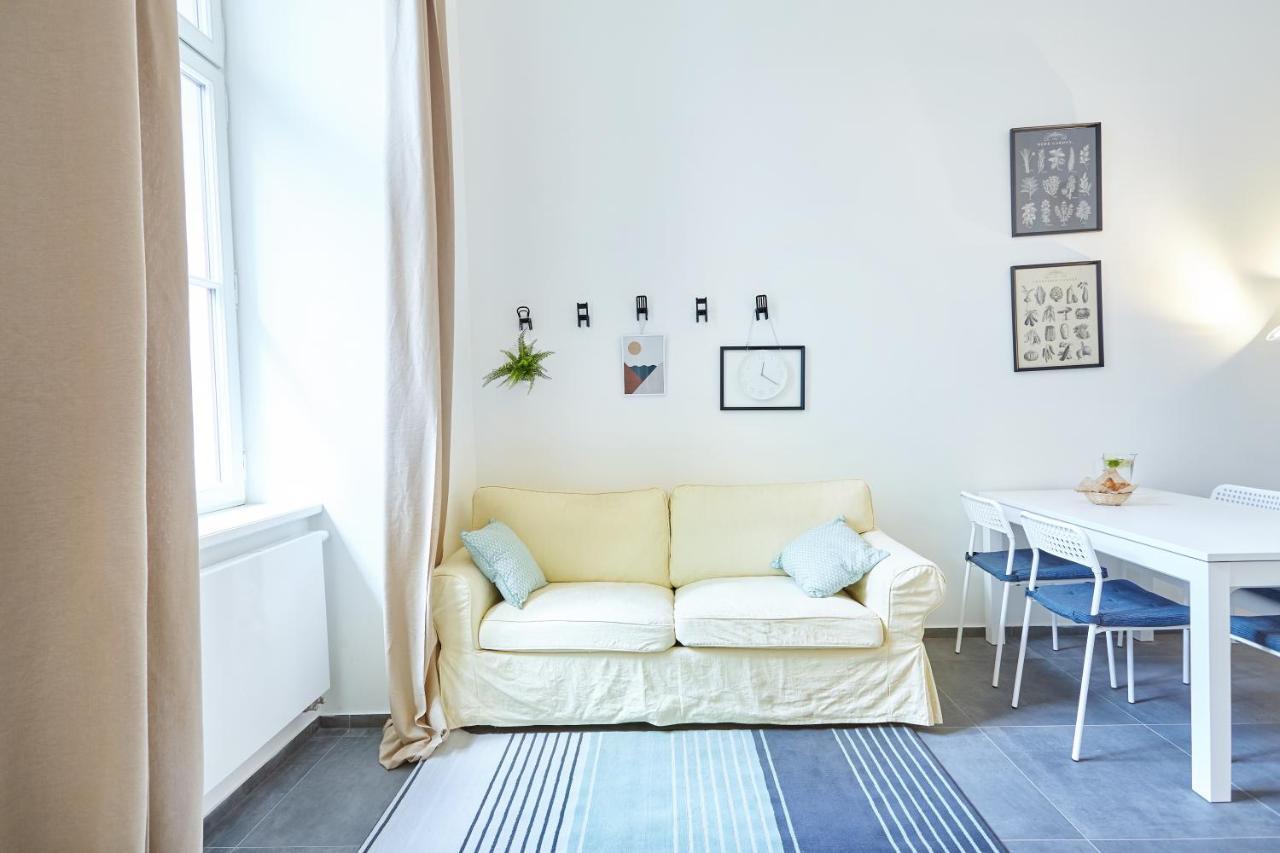 Savor Apartments Прага Екстериор снимка